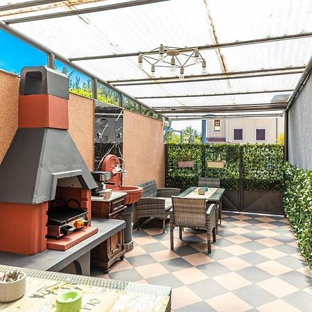 Apartments Keka Kaštela 外观 照片