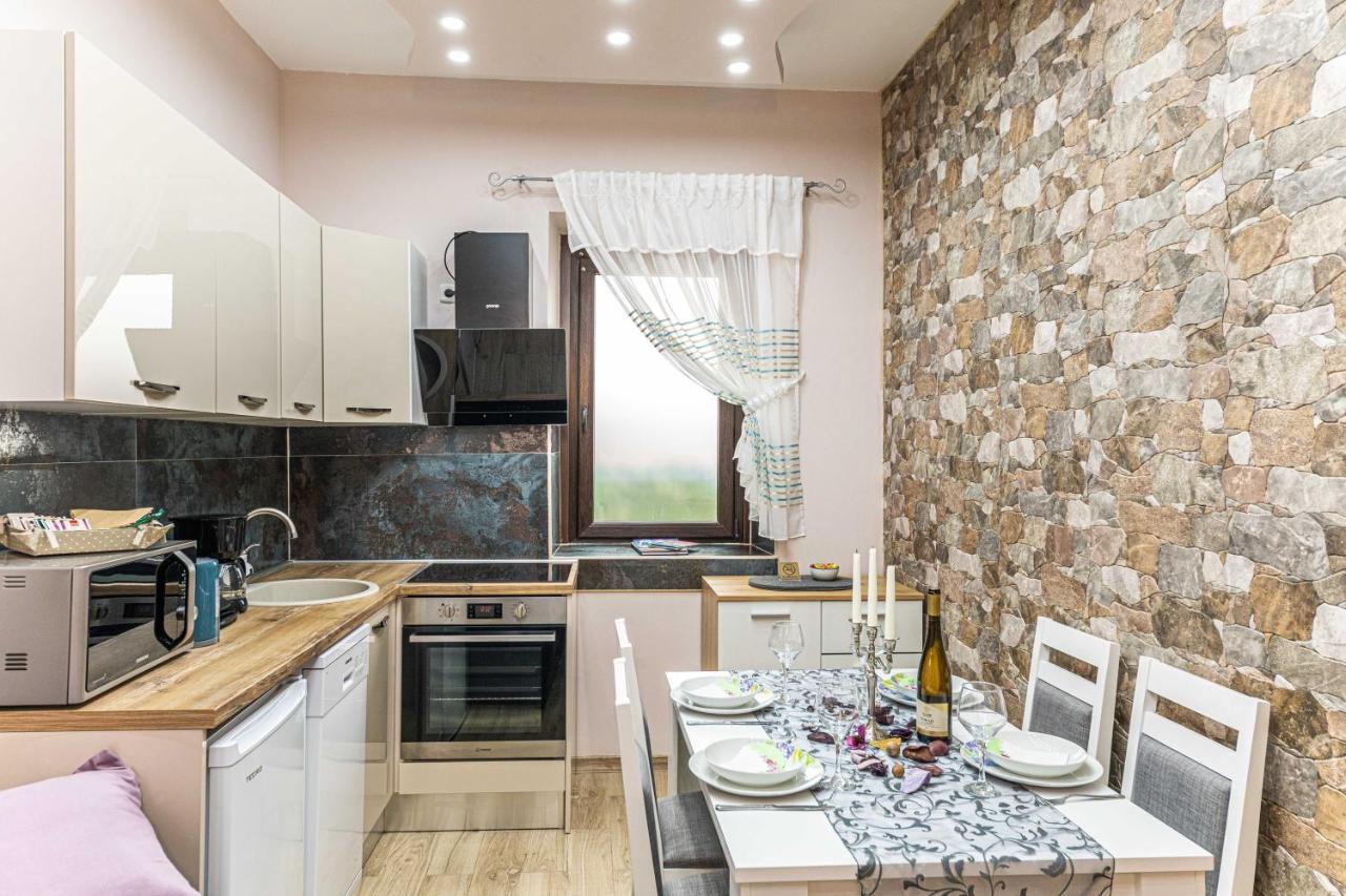 Apartments Keka Kaštela 外观 照片