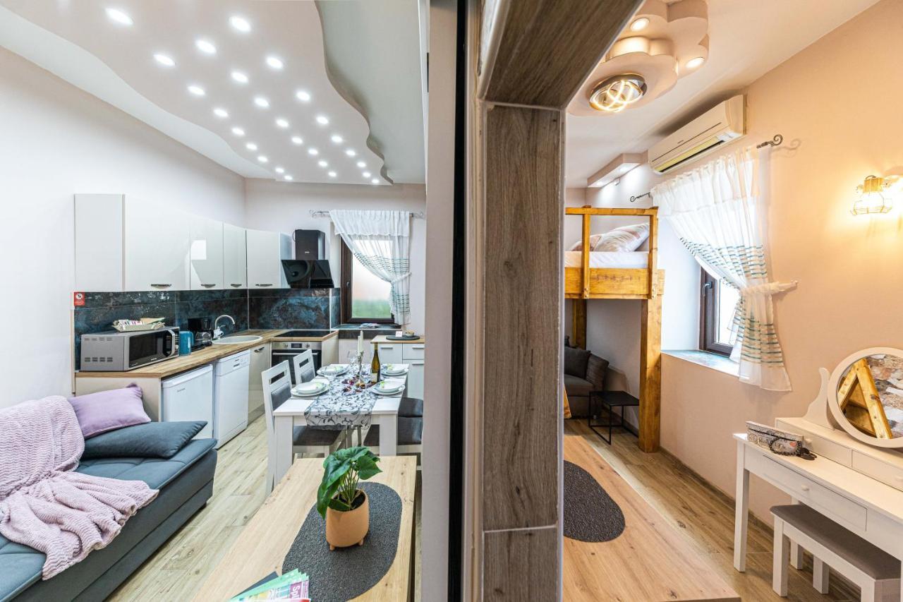 Apartments Keka Kaštela 外观 照片